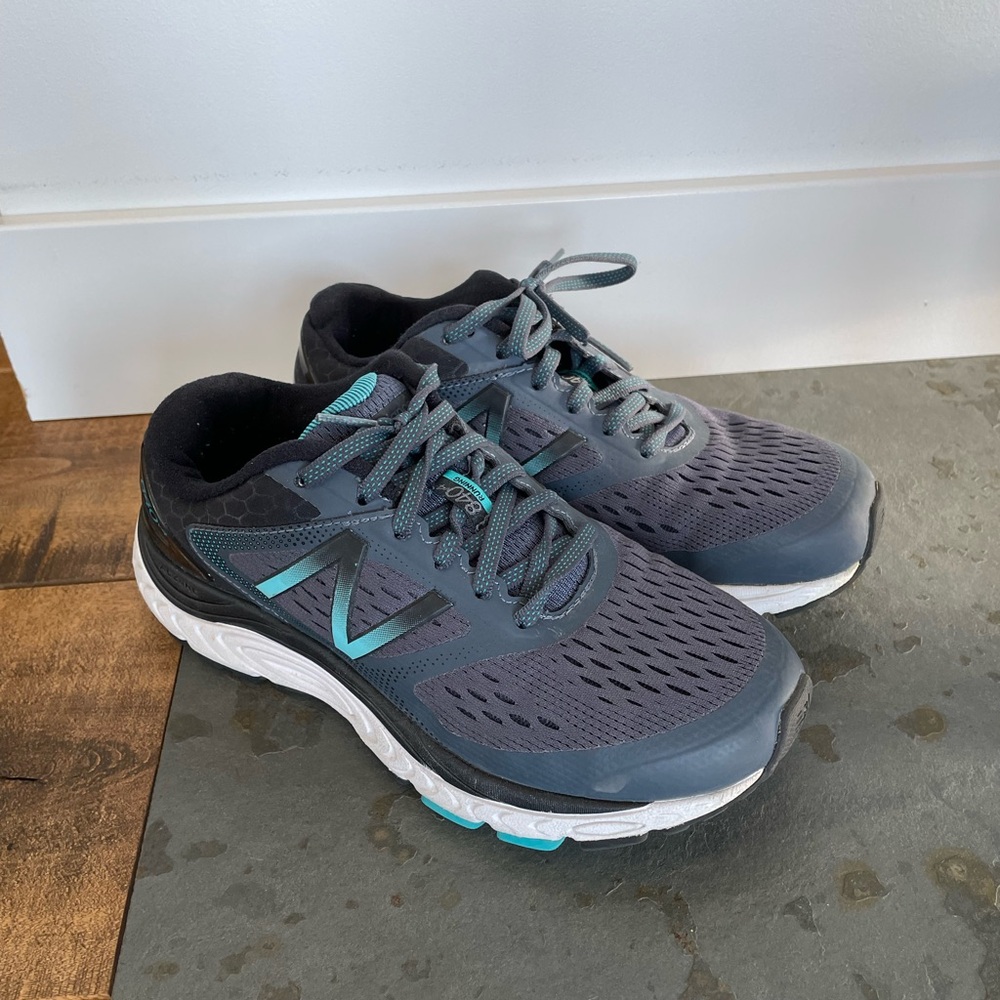 New Balance Womens 6 1/2 Running Shoes